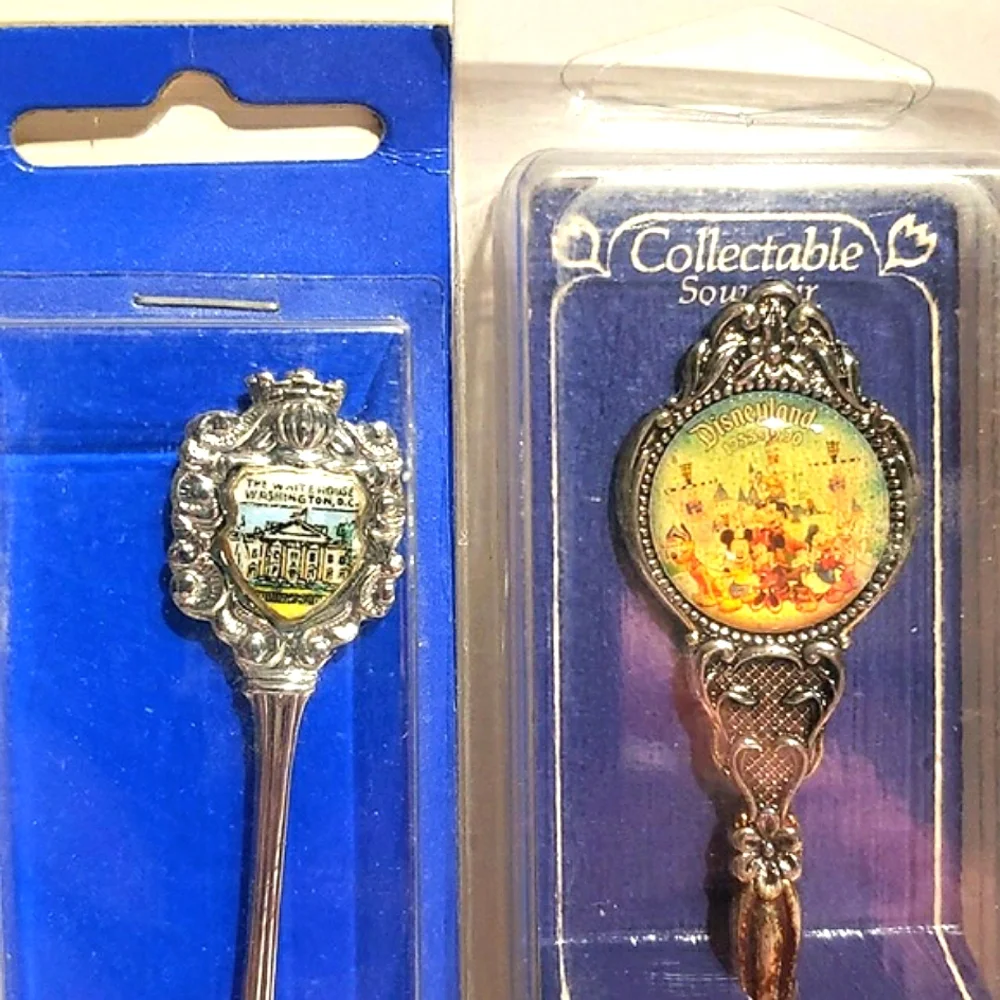 Vintage 80s 90s collectable spoons. Disneyland, Knott's Berry Farm, DC.